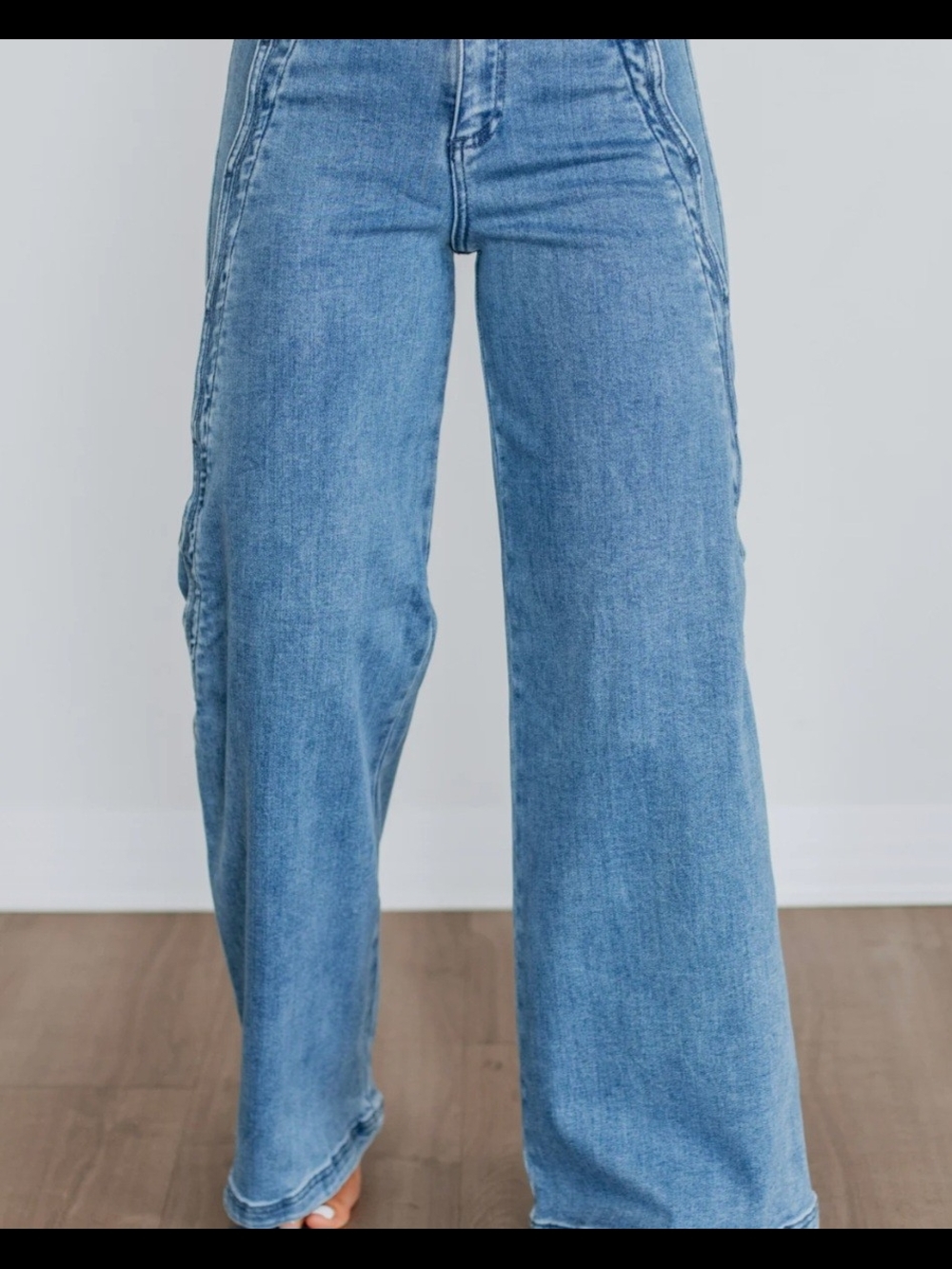 Shanley Risen Jeans High-Rise Wide Leg in Light Blue Denim